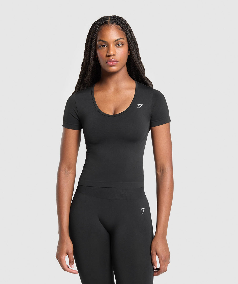 Everyday Seamless Tight Fit Crew Neck Tee - Black