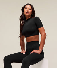 everywear Warp Knit Crop Top - Black