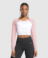 Lifting Essential Long Sleeve Crop Top - White/Light Pink