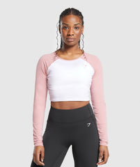 Lifting Essential Long Sleeve Crop Top - White/Light Pink
