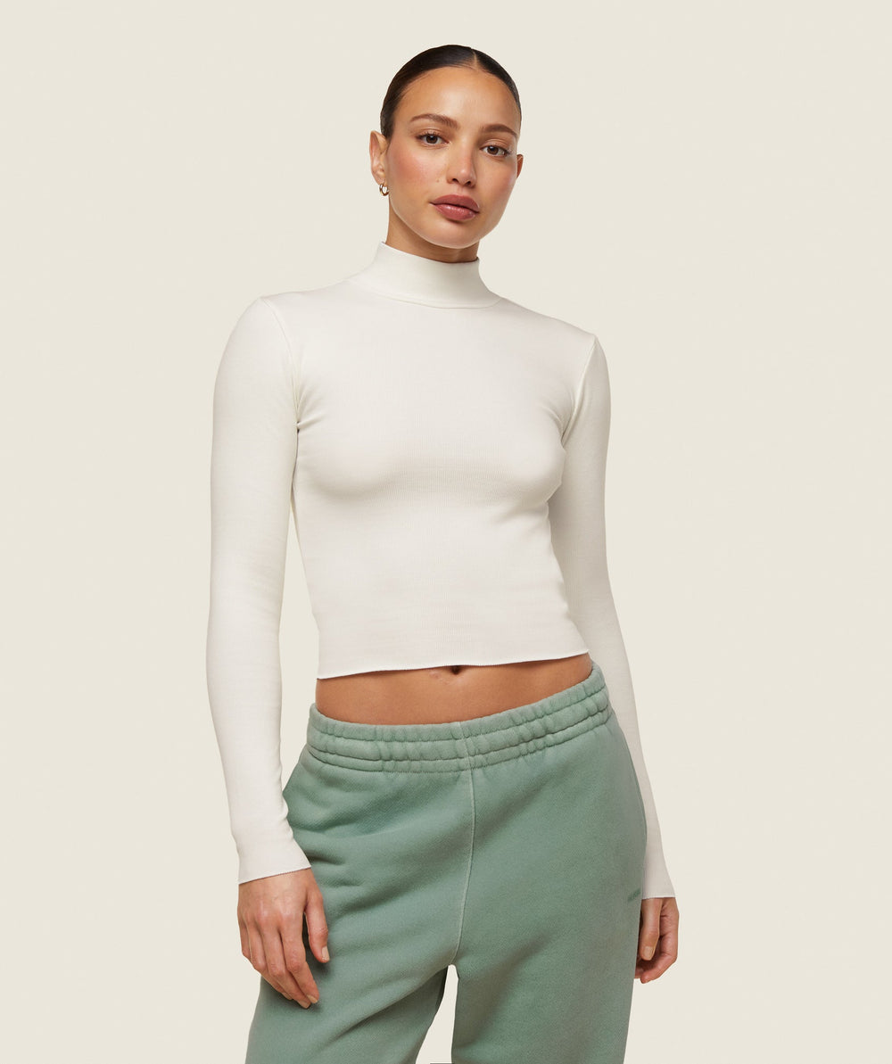 everywear Long Sleeve Ribbed Turtle Neck - Soft White