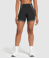 Stitch Feature Shorts - Black