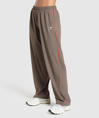 Stitch Feature Woven Pants - Camo Brown