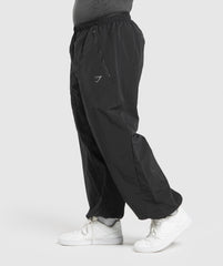 Parachute Pants - Black