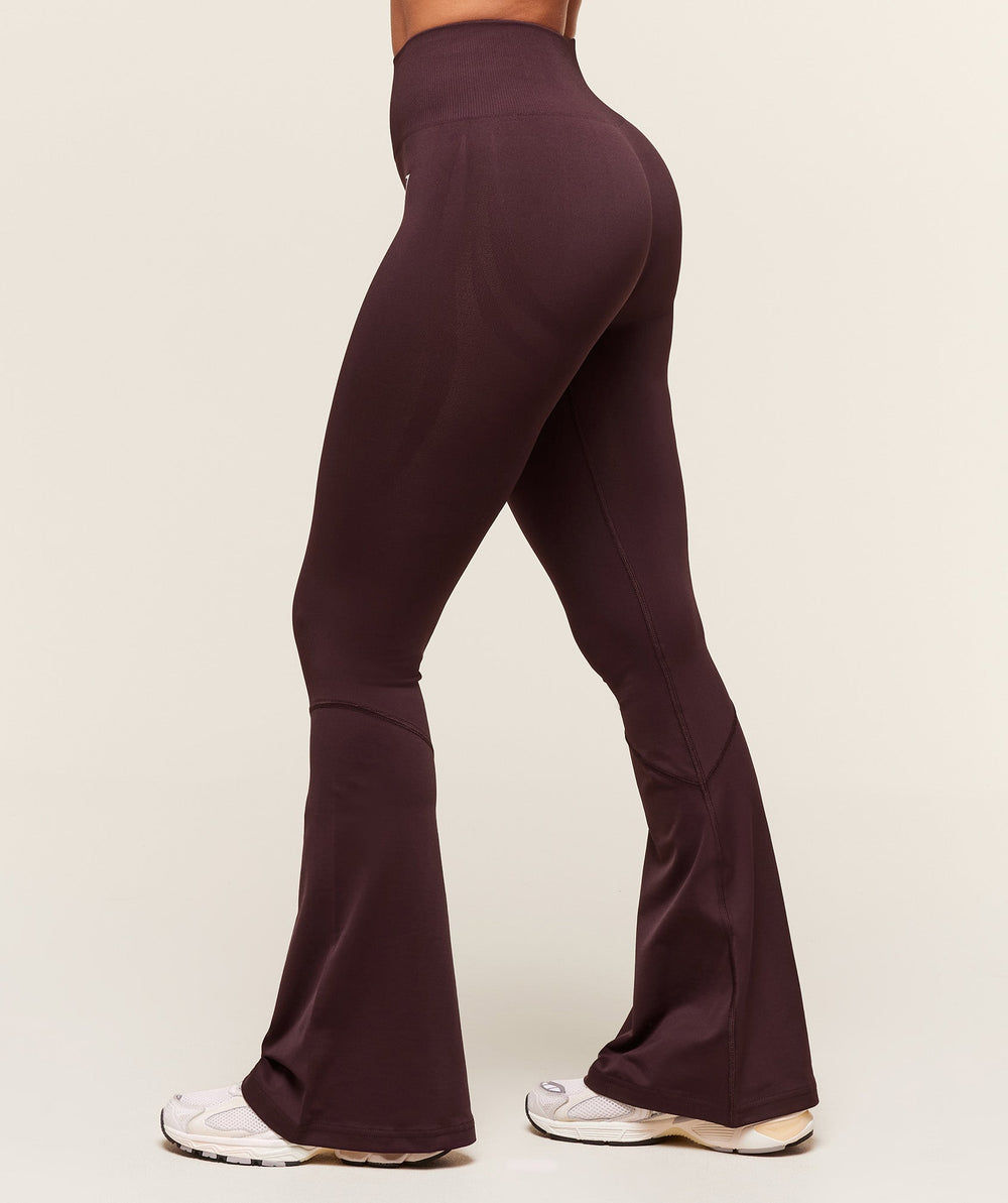 Everyday Seamless Flared Legging - Cherry Purple