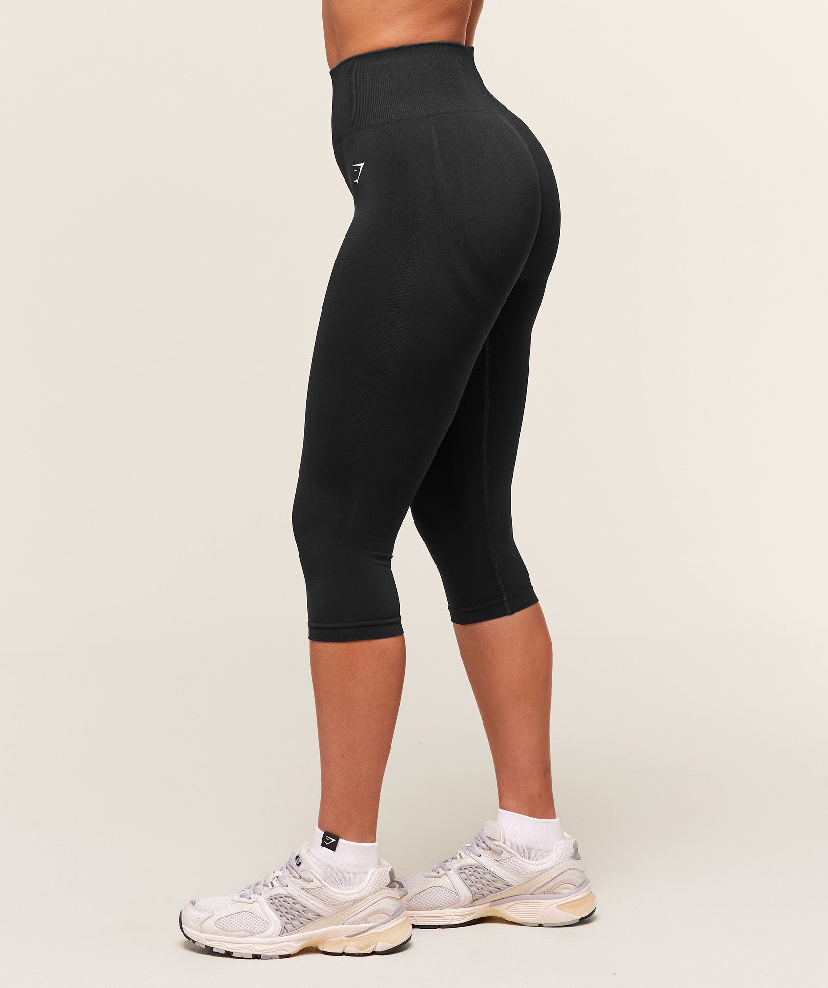 Everyday Seamless Capri Legging - Black