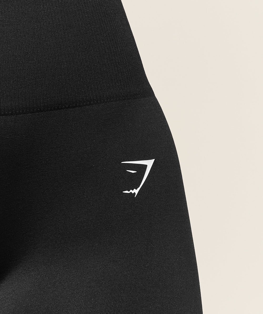 Everyday Seamless Capri Legging - Black
