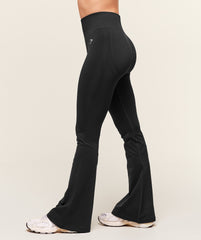 Everyday Seamless Flared Legging - Black