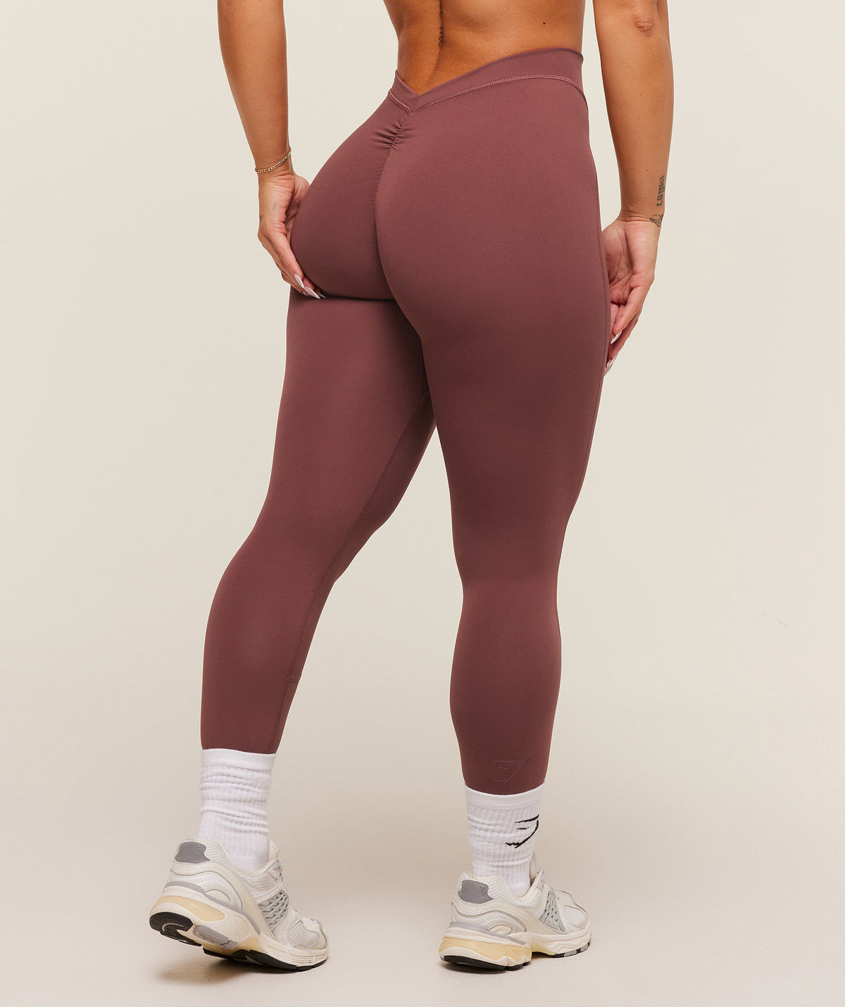 Lifting Dipped Waistband Leggings - Burgundy Brown