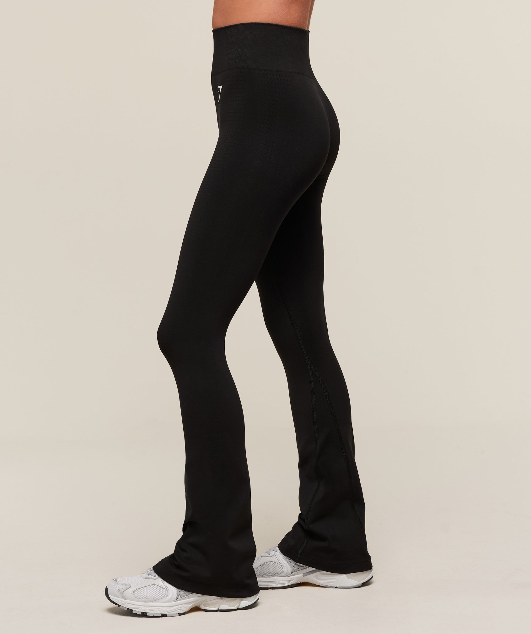 Vital Soft Flared Legging - Black