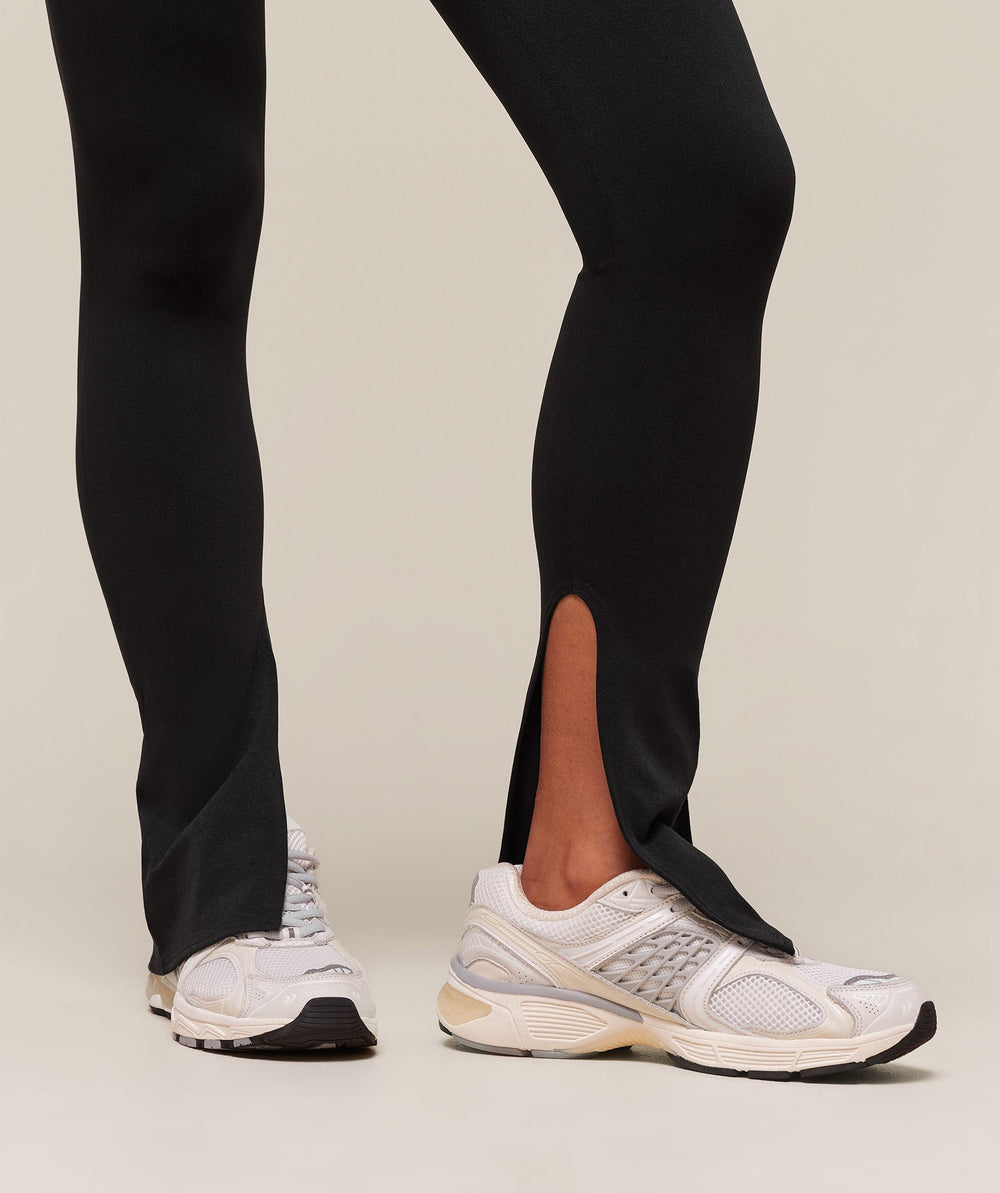 everywear Warp Knit Flare Legging - Black