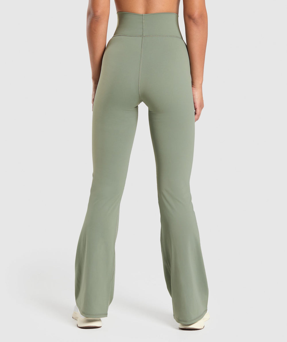 Elevate Flared Leggings 2.0 - Unit Green