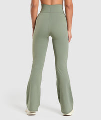 Elevate Flared Leggings 2.0 - Unit Green