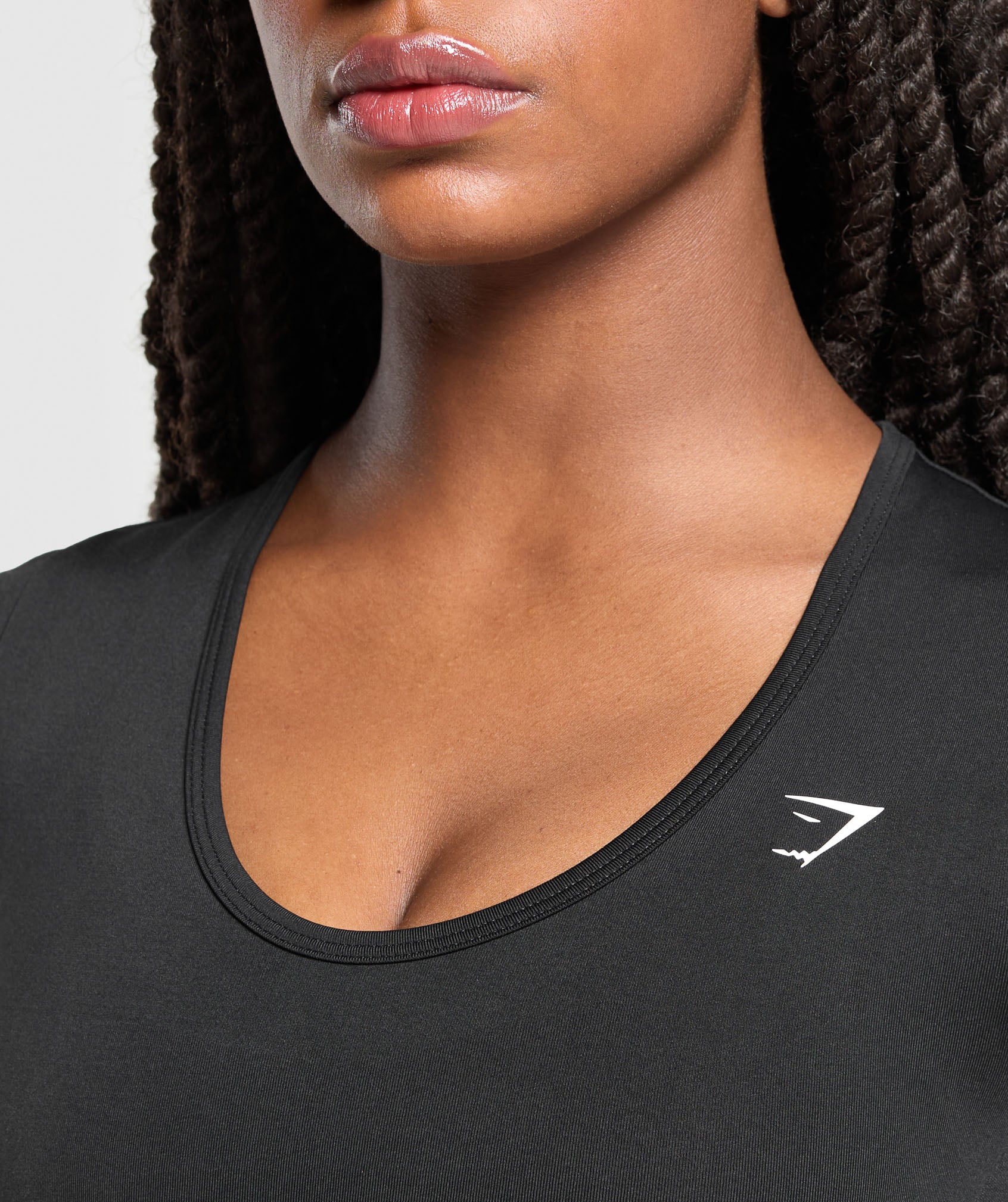 Everyday Seamless Tight Fit Crew Neck Tee - Black