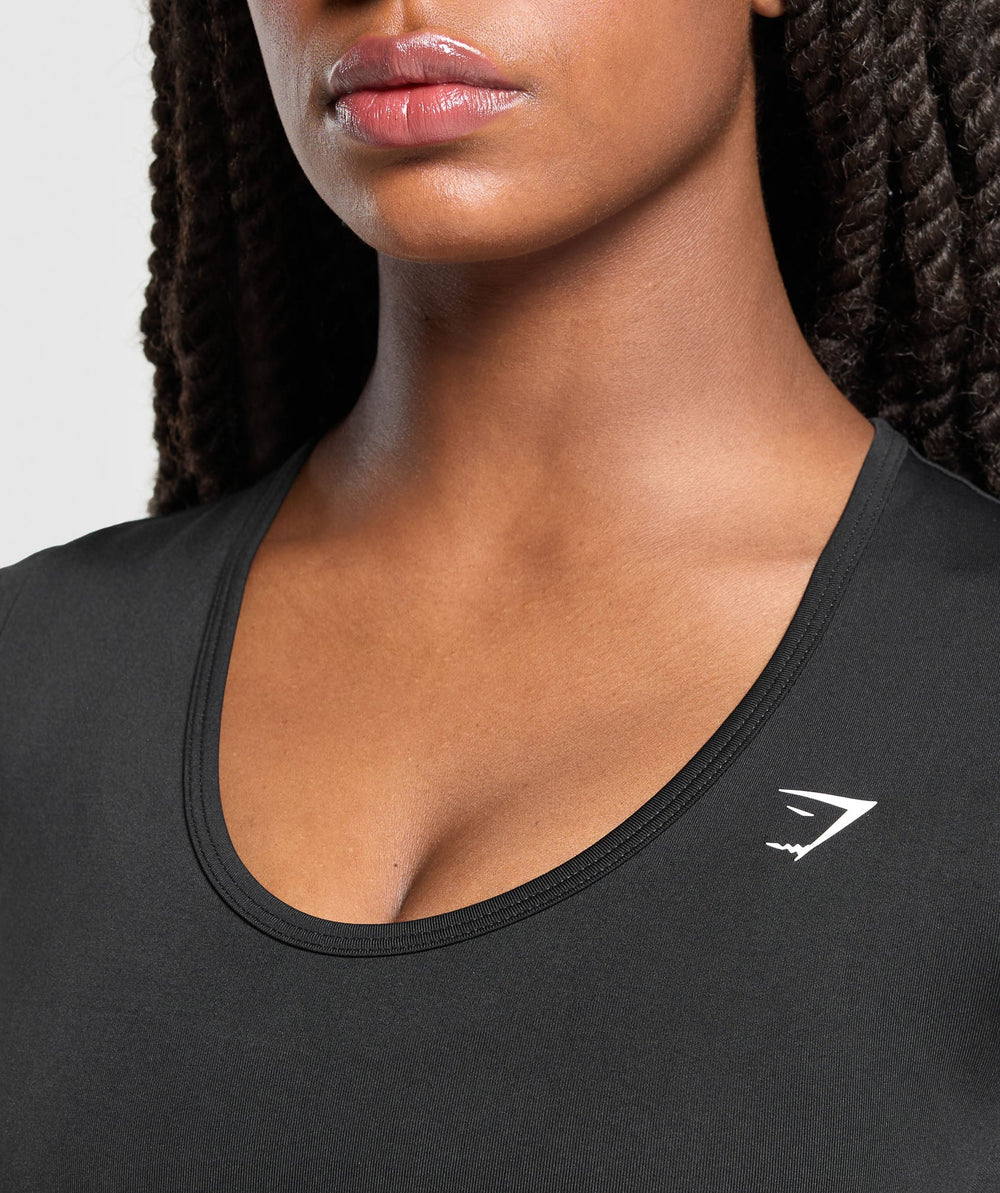 Everyday Seamless Tight Fit Crew Neck Tee - Black