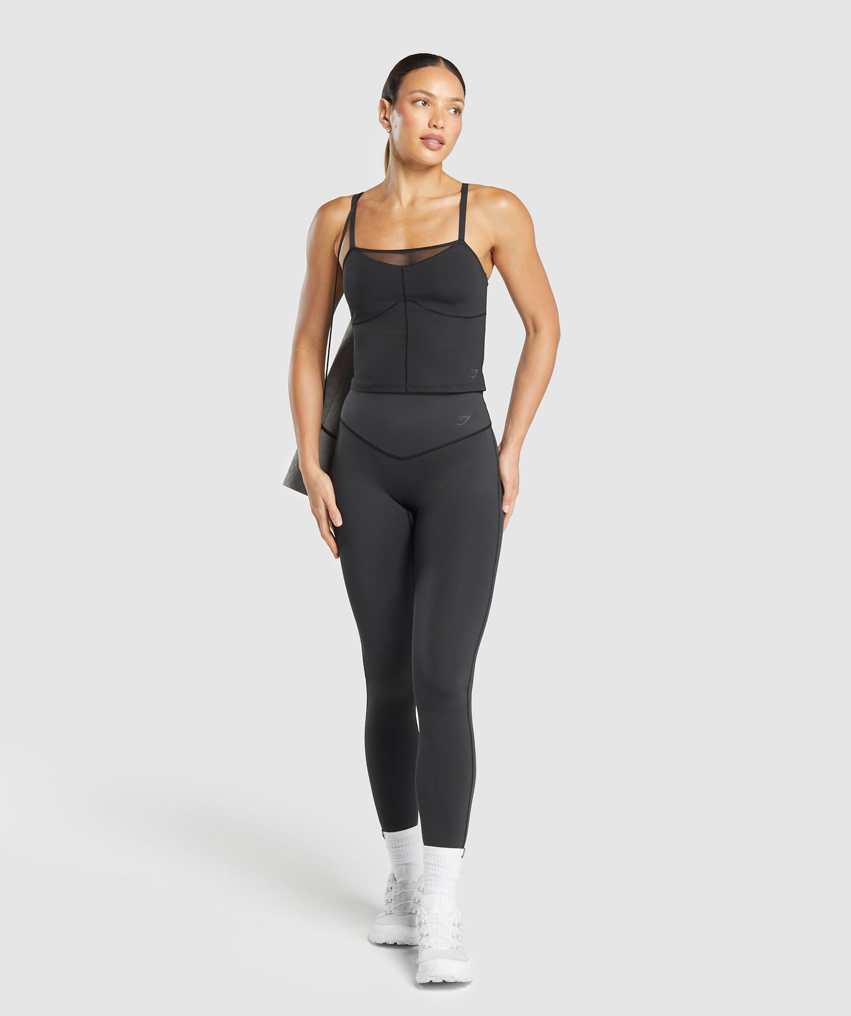 Elevate Mesh Tank With Shelf - Black