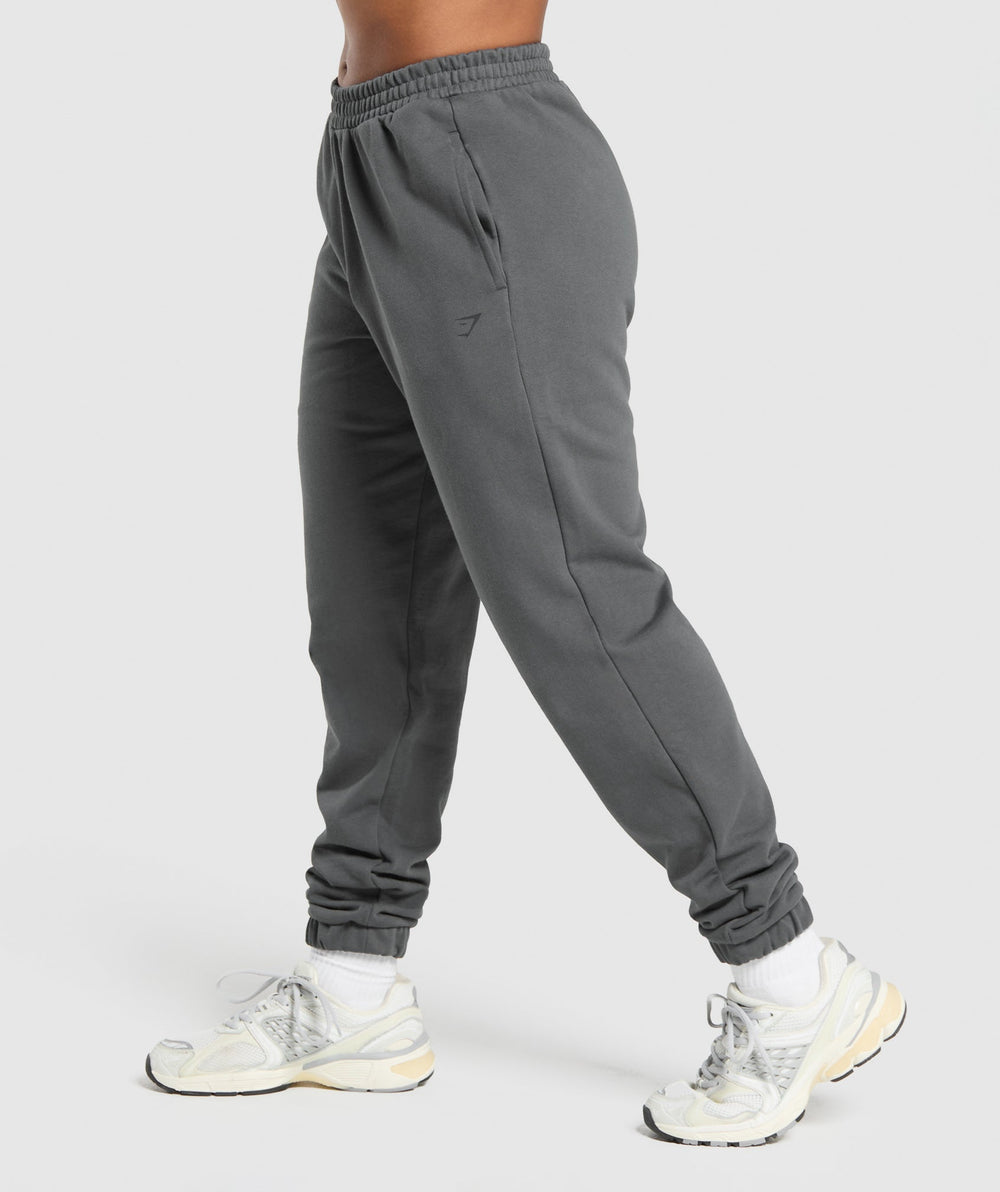Back Gains Graphic Joggers - Graphite Grey