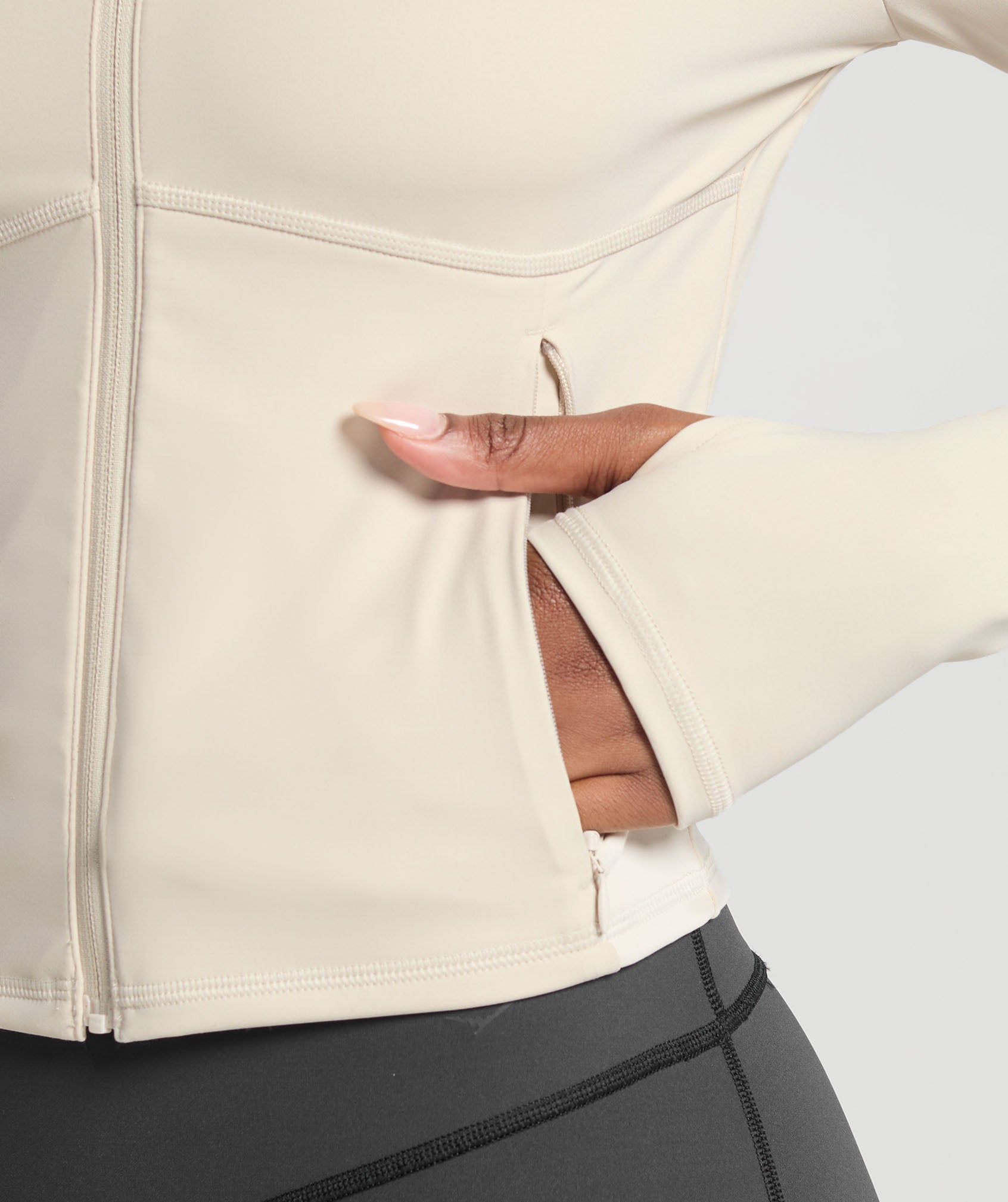Elevate Tracktop - Cream Beige