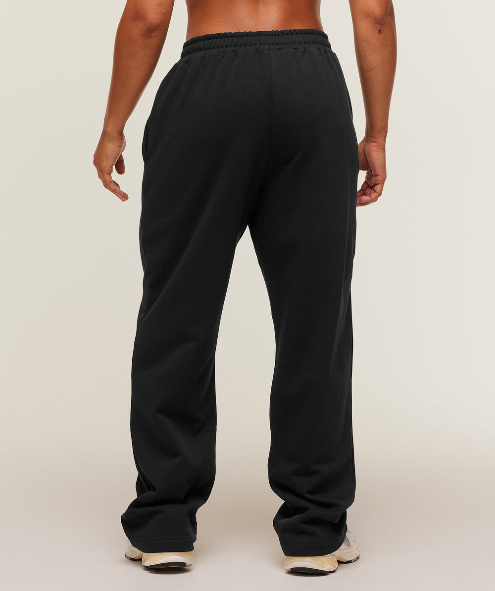 Training Fleece Straight Leg Short Pant - Black