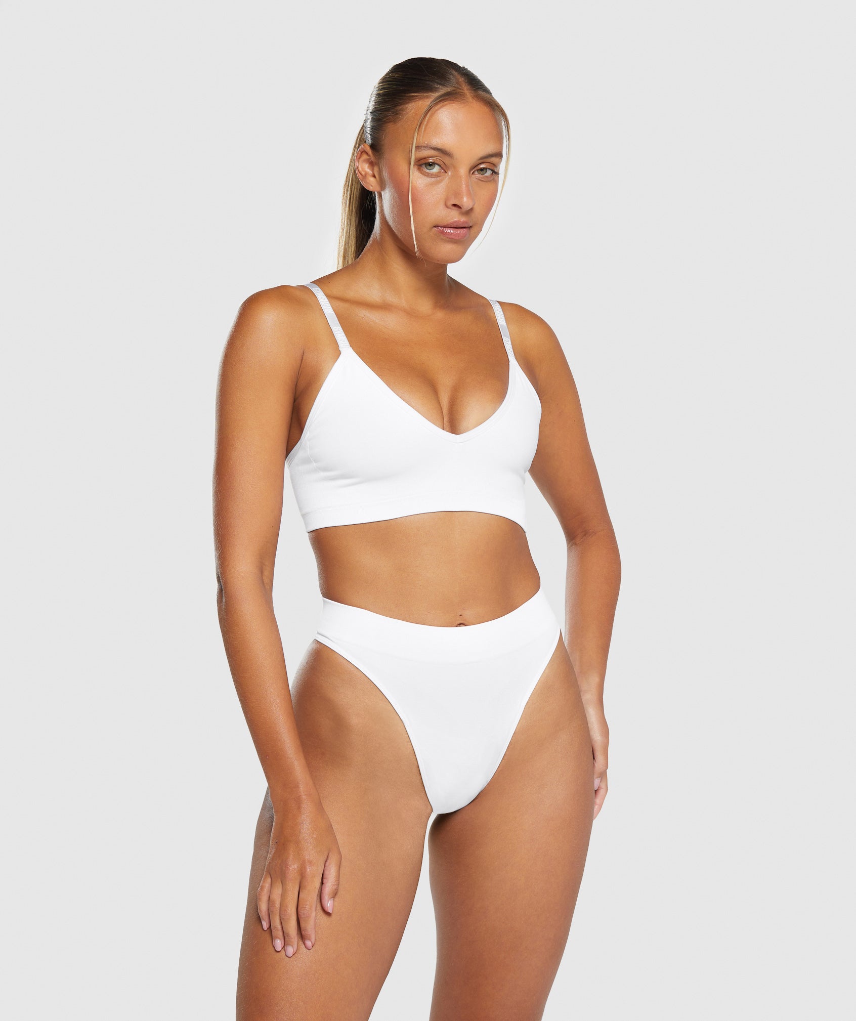 Seamless High Leg Thong - White