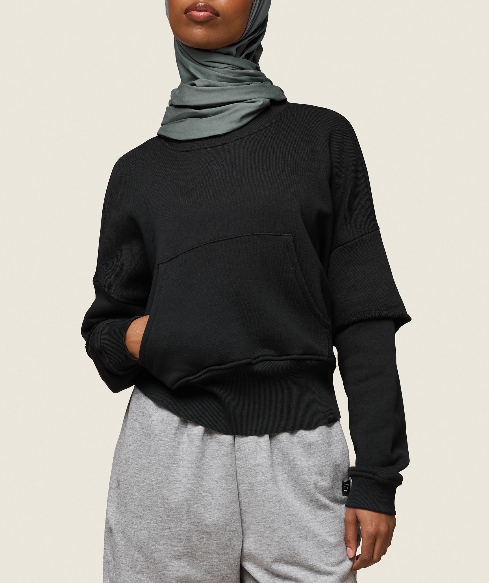 GS x Leana Deeb Sweat - Black