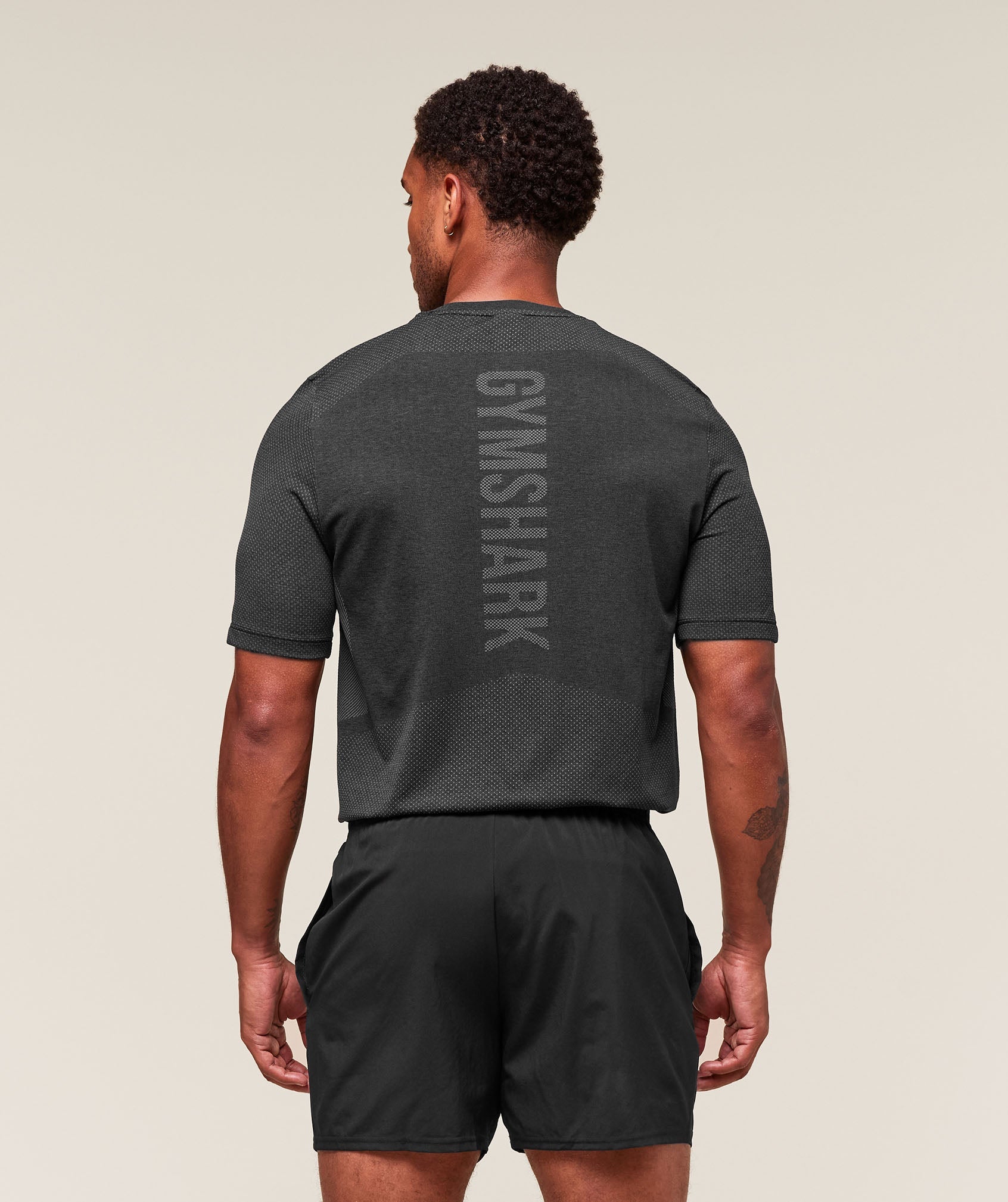Lightweight Seamless T-Shirt - Black/Silhouette Grey