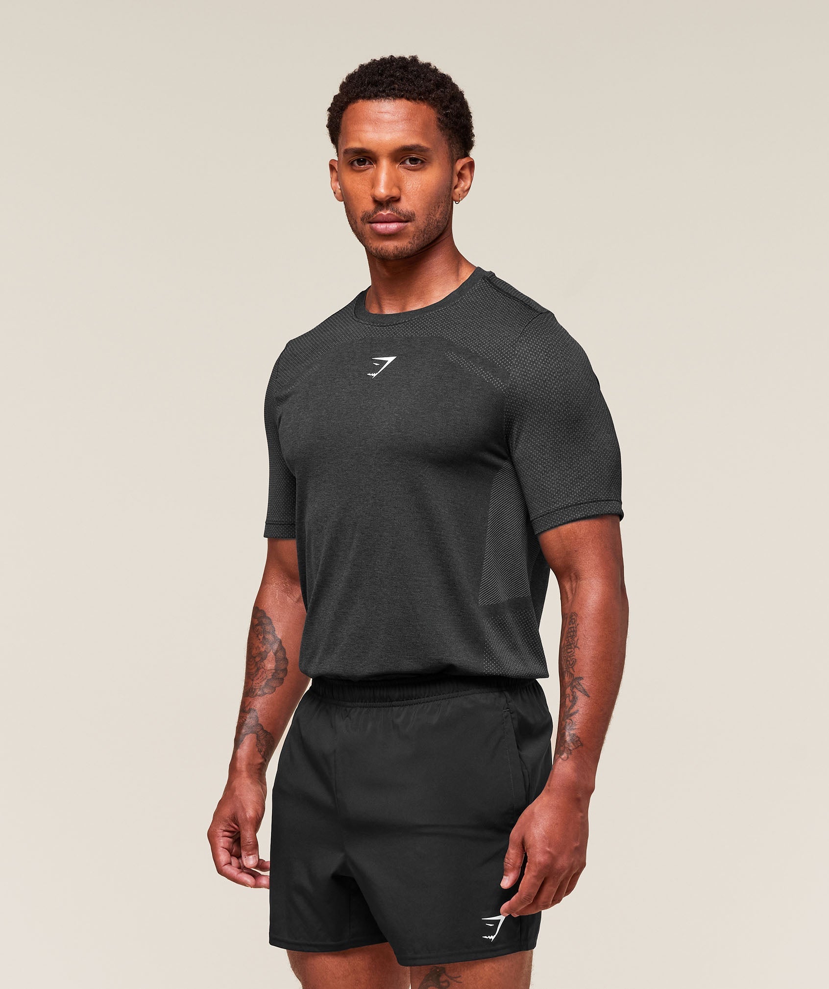 Lightweight Seamless T-Shirt - Black/Silhouette Grey