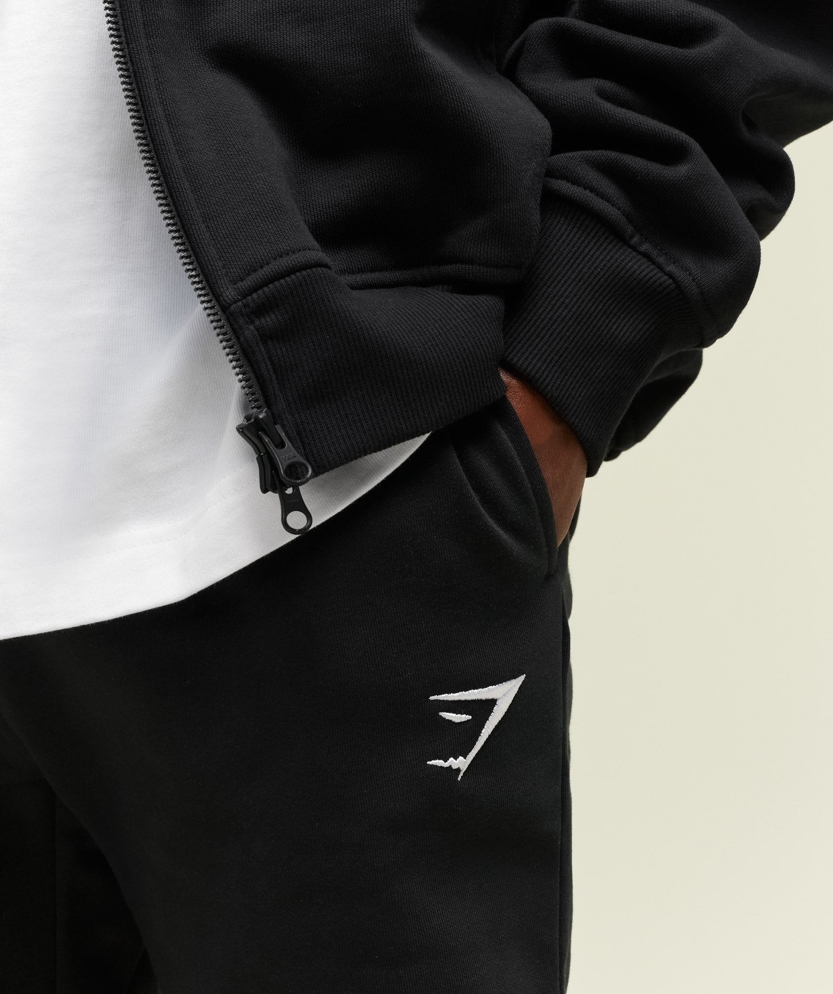Crest Joggers - Black
