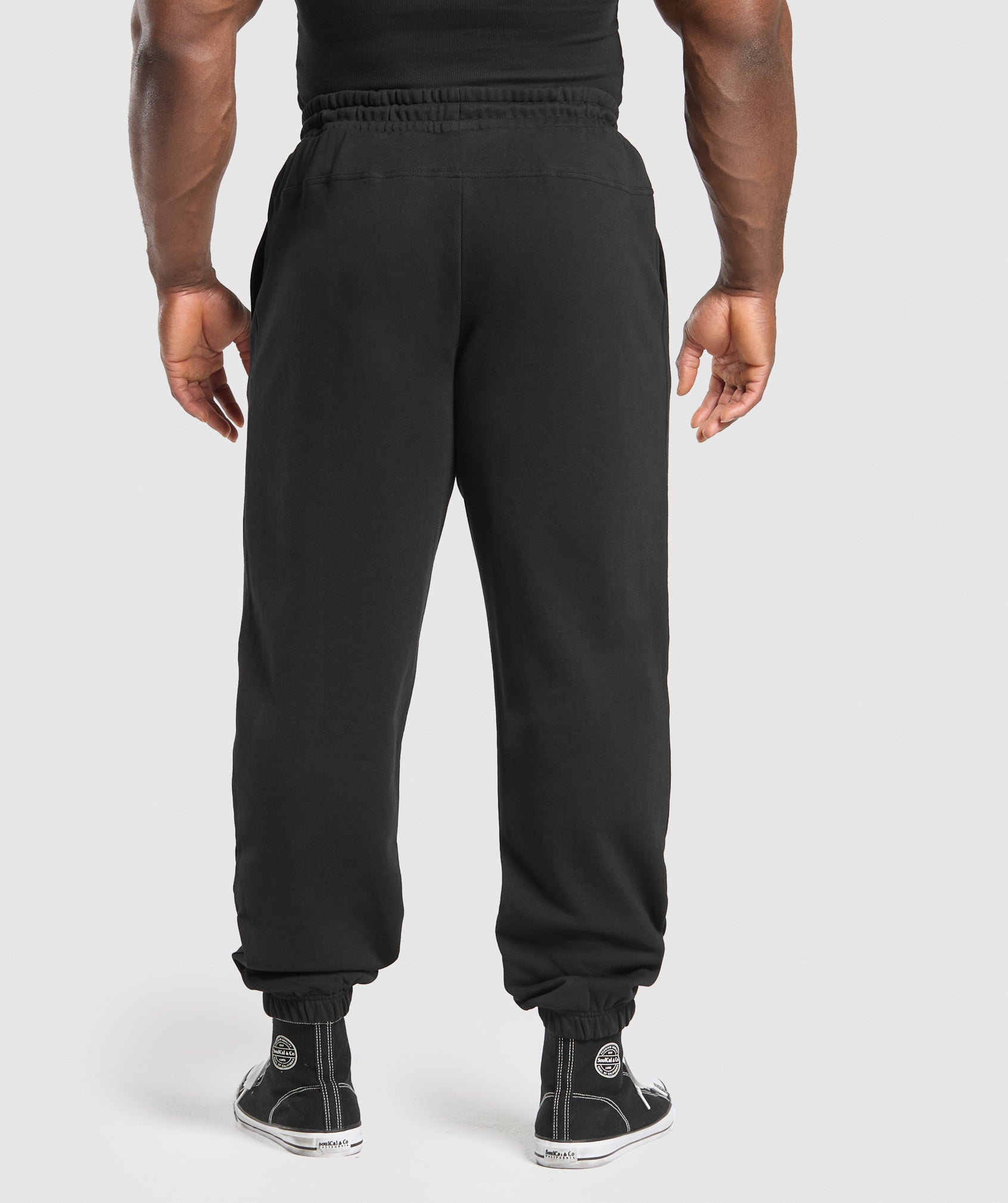 Global Lifting Oversized Essential Joggers - Black/Conditioning Red