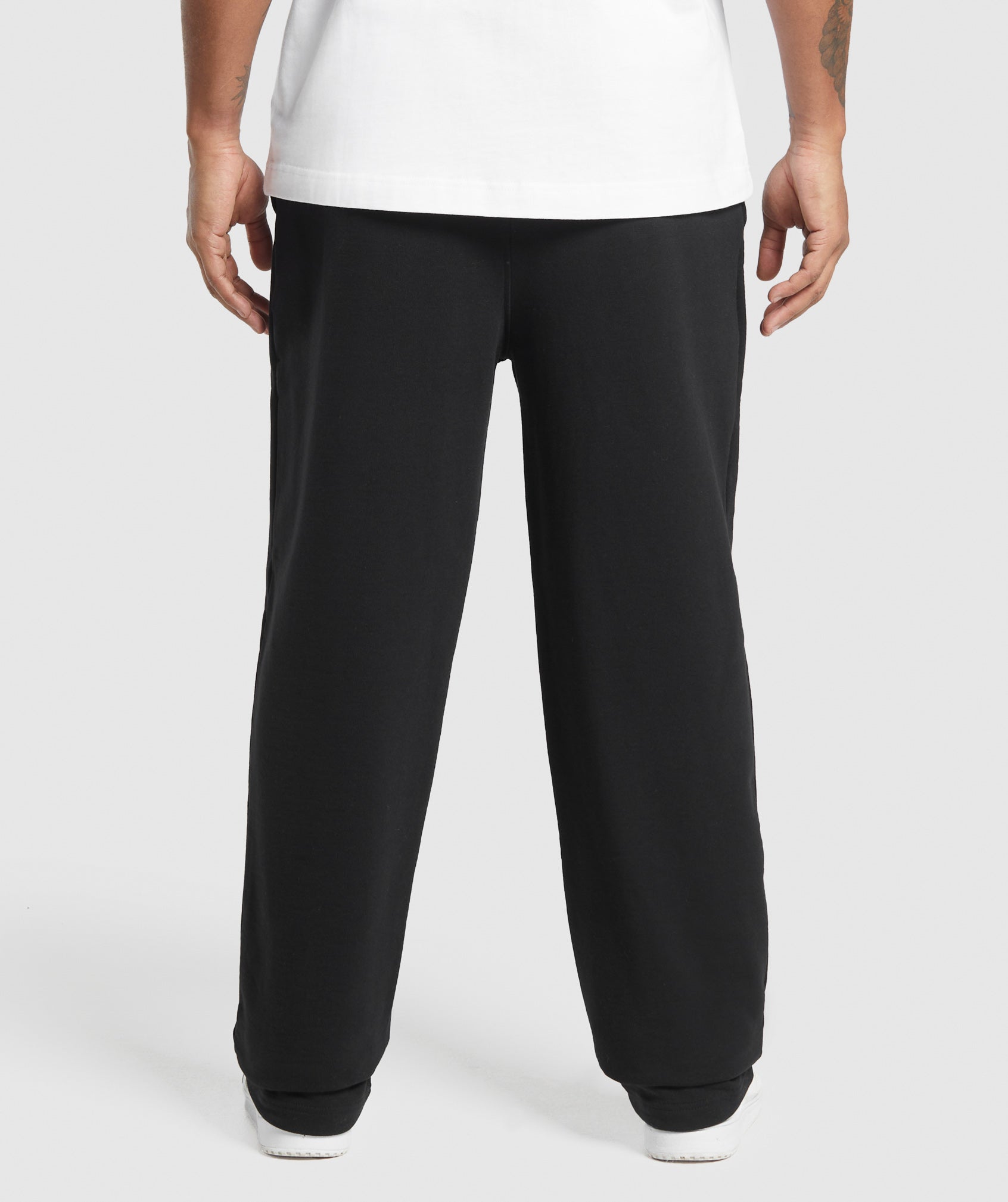 Lifting Essentials Straight Leg Pant - Black