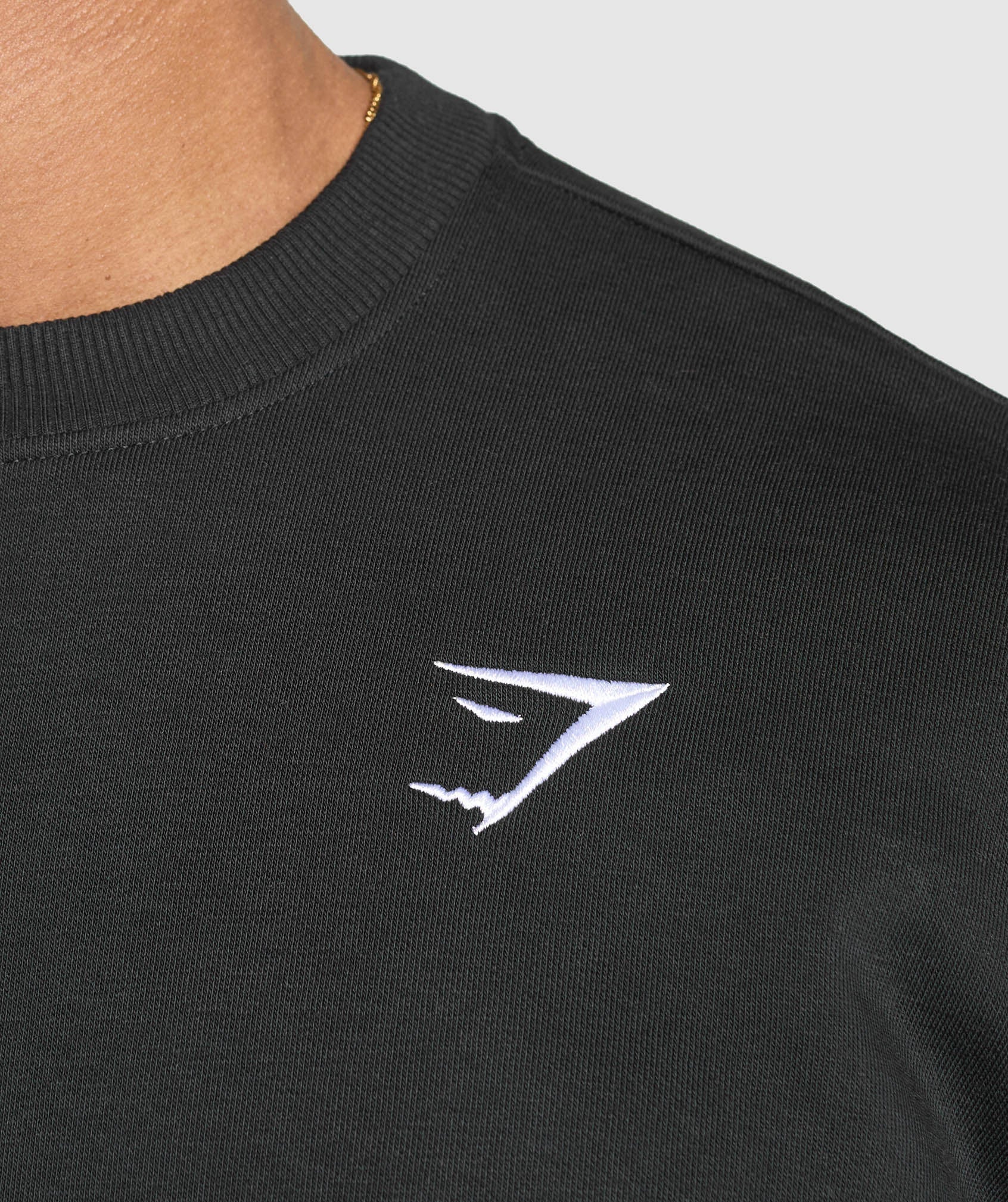 Oversized Crest Crew - Black