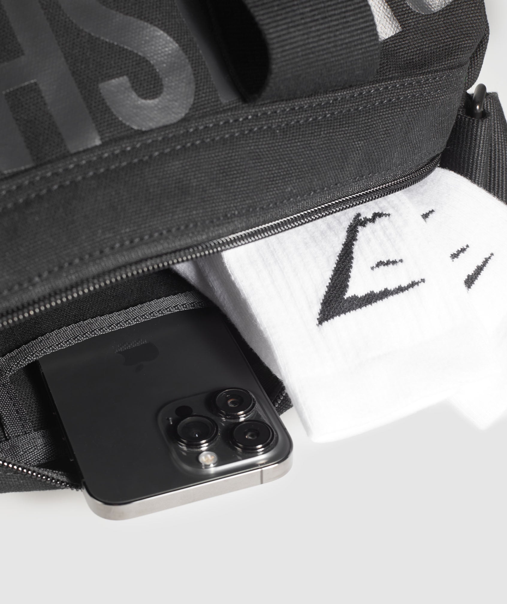 Power Small Holdall - Black/Asphalt Grey