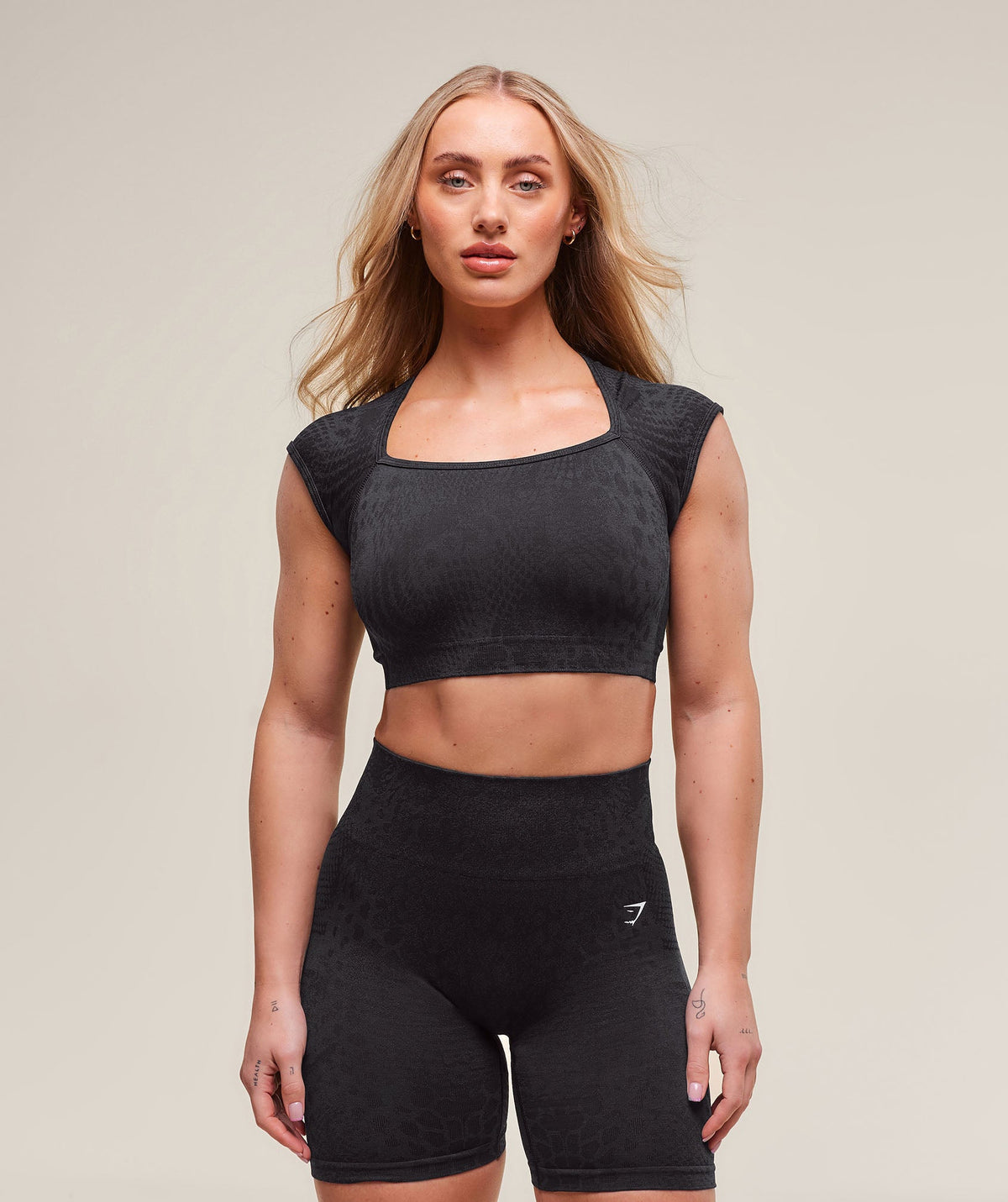Adapt X Whitney Animal Seamless Crop Top - Black/Asphalt Grey