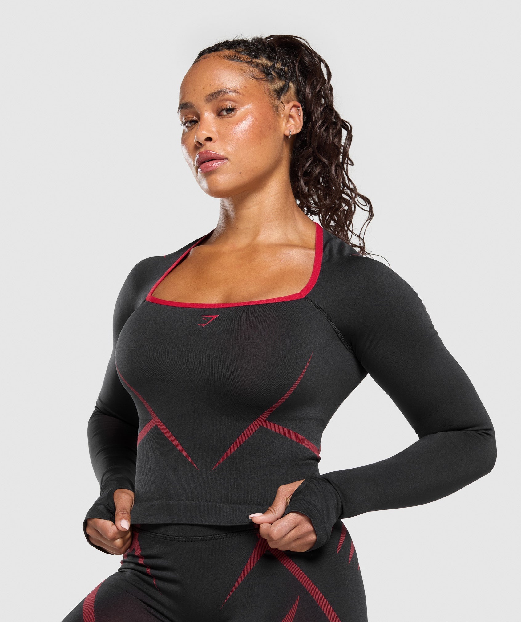 Apex Lift Seamless Long Sleeve Crop Top - Black/Carmine Red