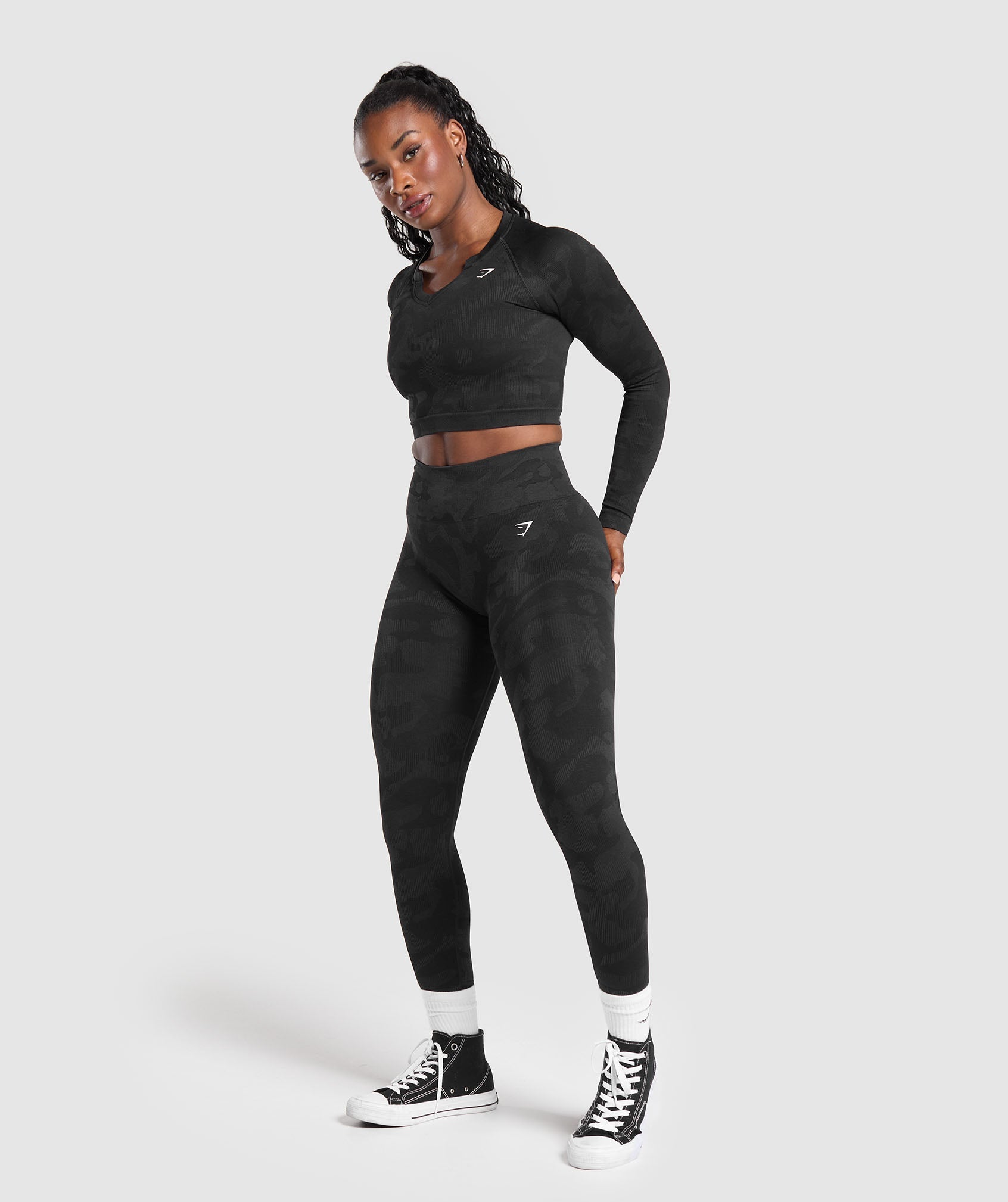 Adapt Camo Long Sleeve Crop Top - Black/Asphalt Grey