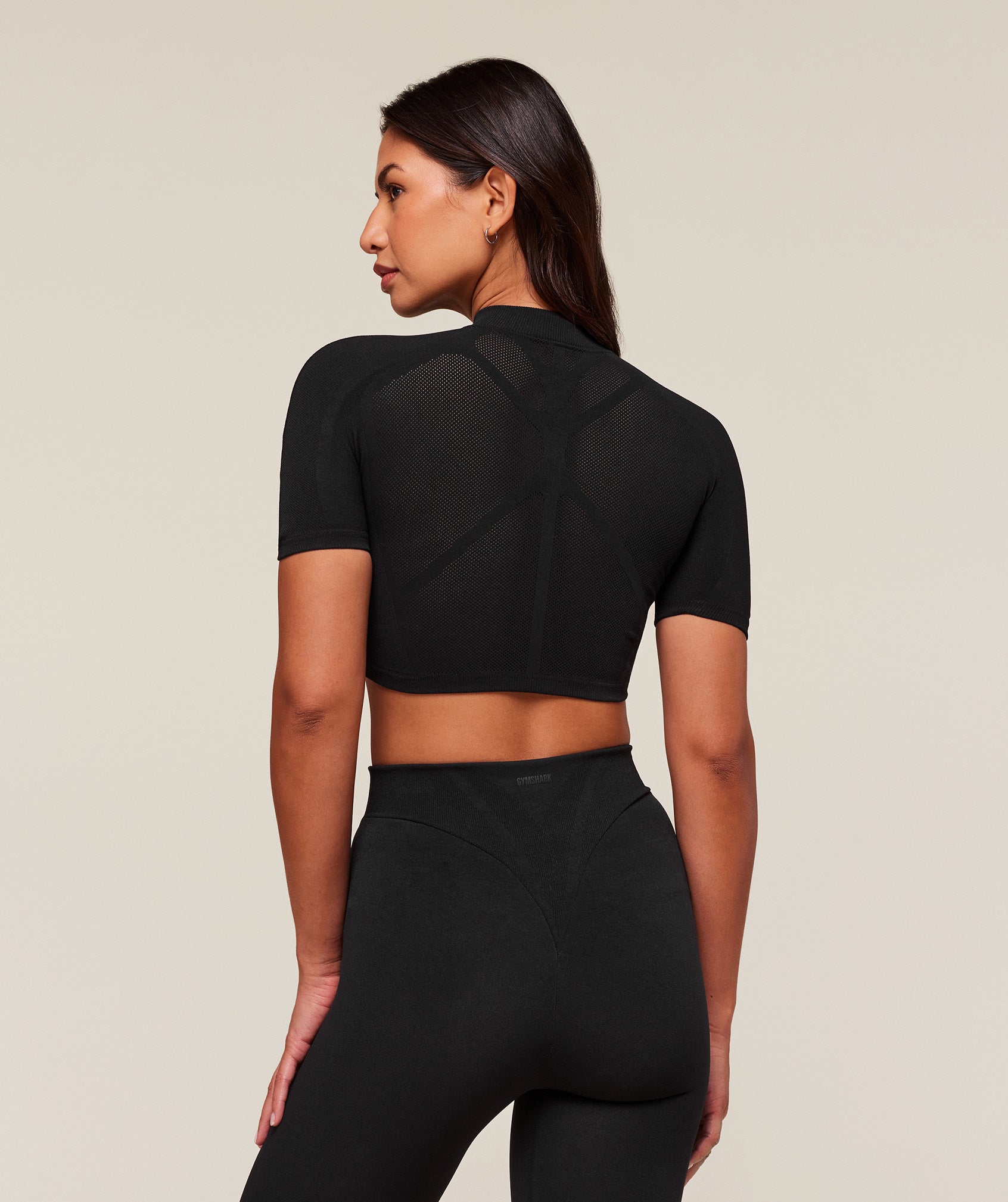 everywear Warp Knit Crop Top - Black
