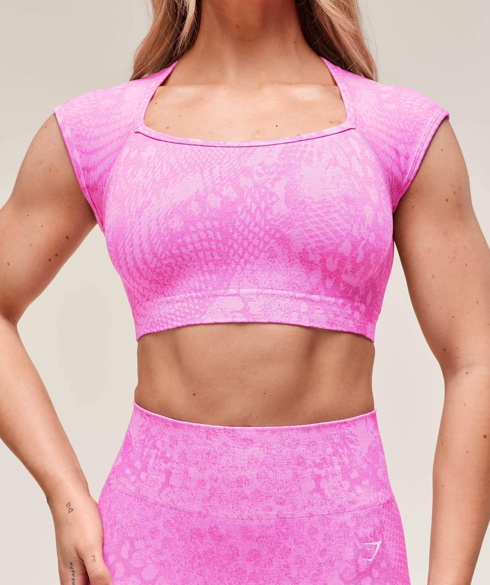 Adapt X Whitney Animal Seamless Crop Top - Sour Pink/Vibrant Pink