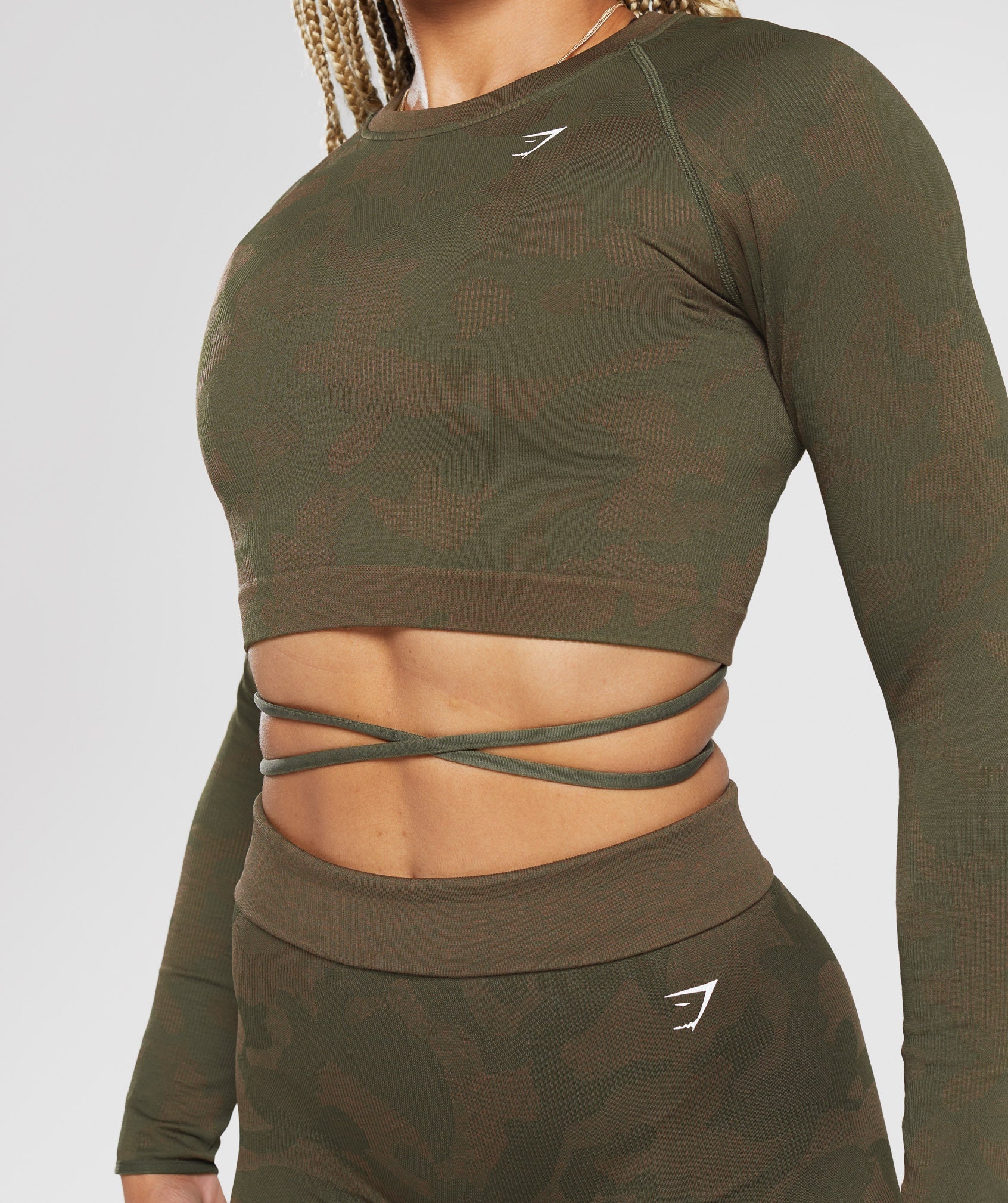 Adapt Camo Seamless Ribbed Long Sleeve Crop Top - Winter Olive/Soul Brown