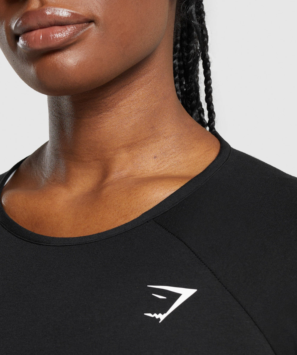 Lifting Essential Long Sleeve Crop Top - Black