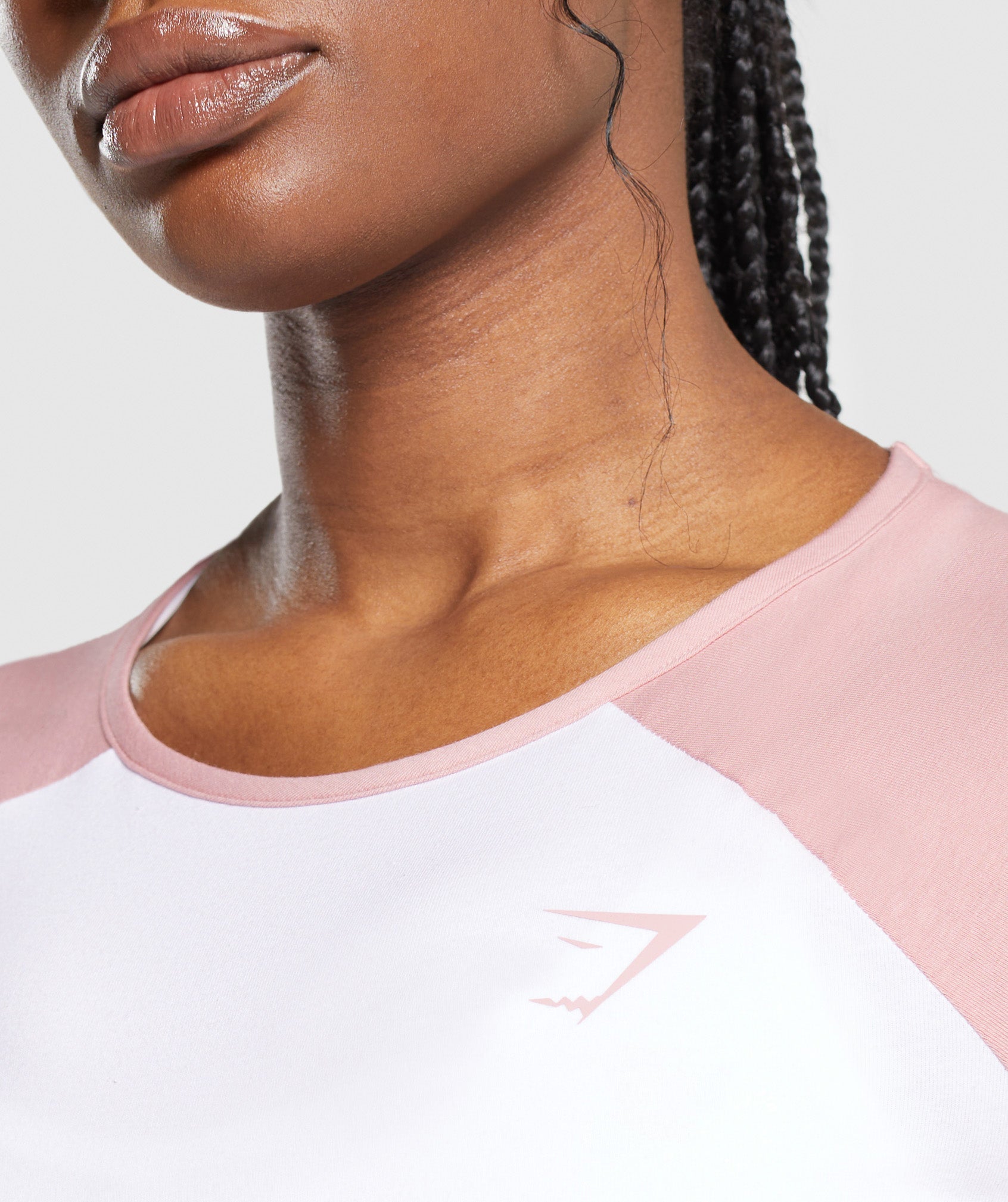 Lifting Essential Long Sleeve Crop Top - White/Light Pink
