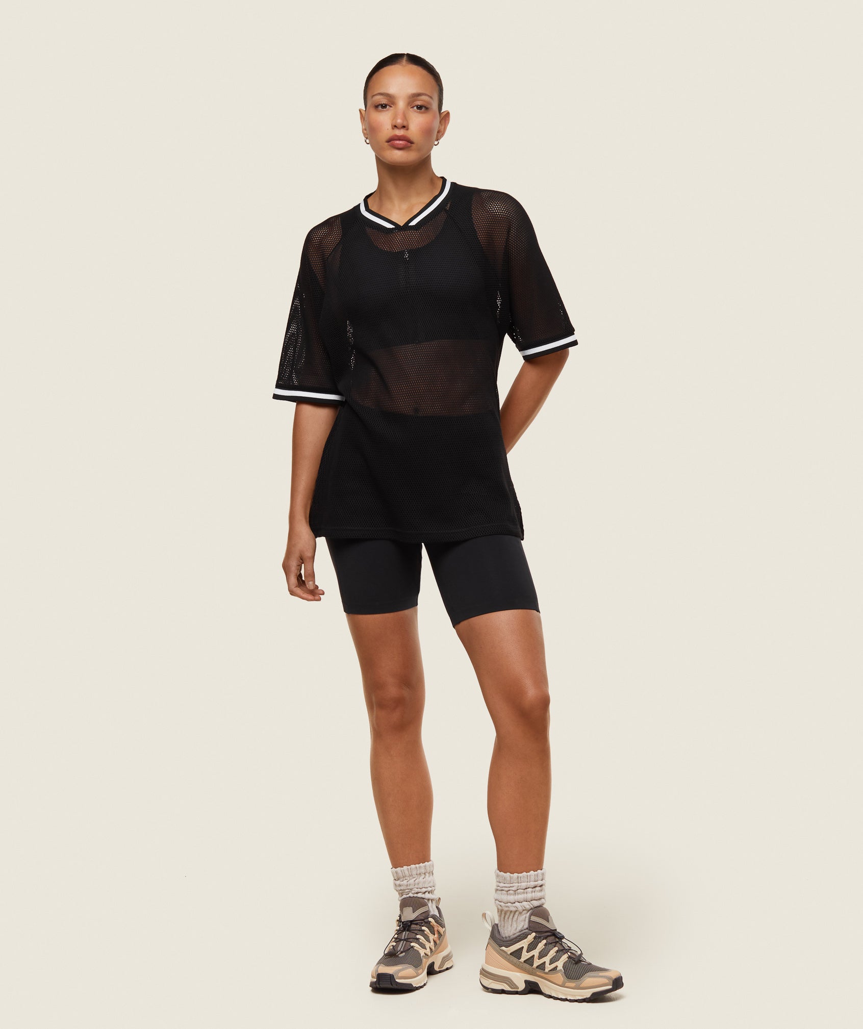 everywear Mesh Layering Tee - Black/Soft White