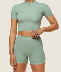 everywear Cropped Active Tee - Dollar Green