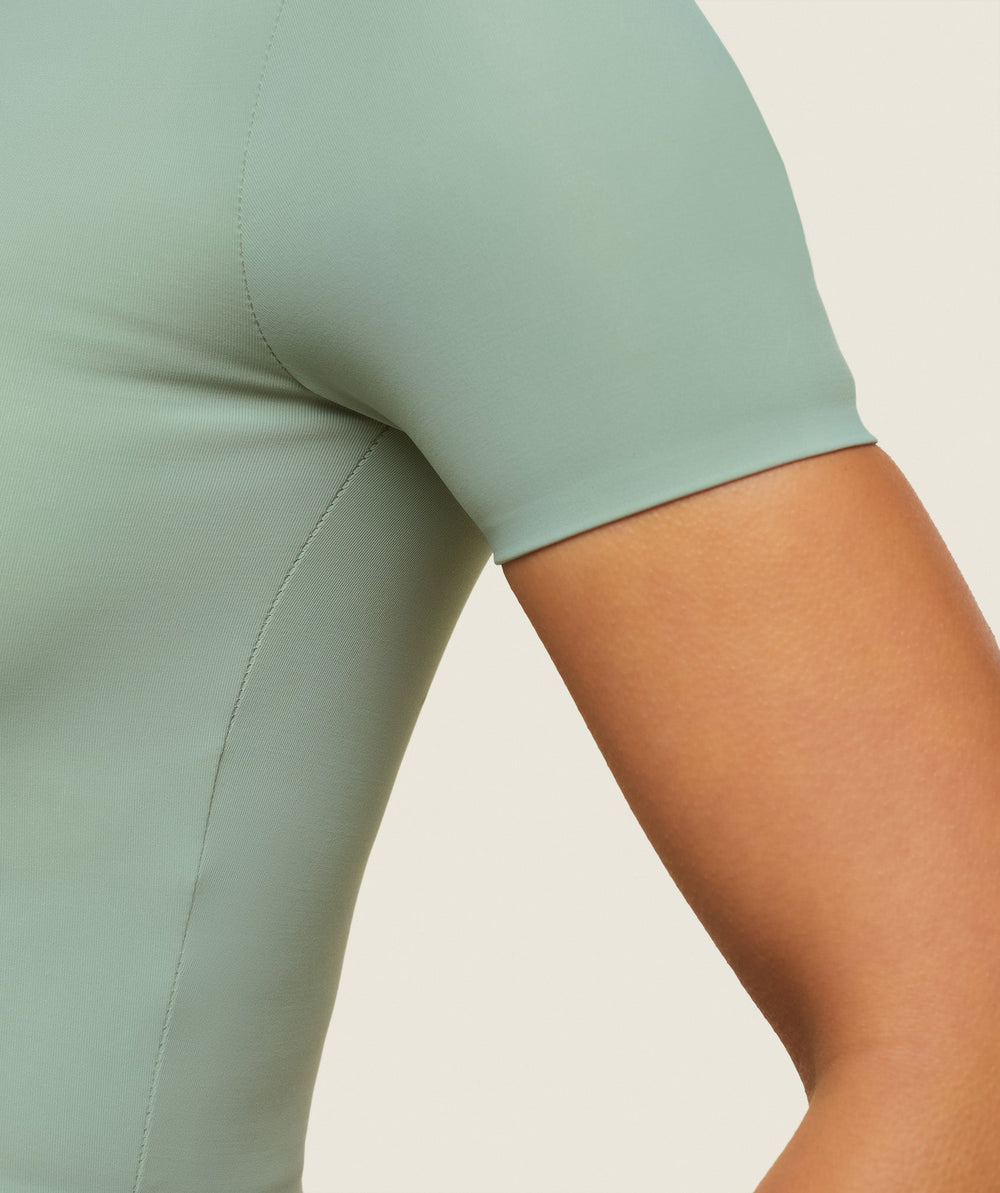 everywear Cropped Active Tee - Dollar Green