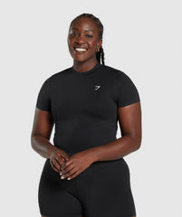 Everyday Seamless Tight Fit Tee - Black