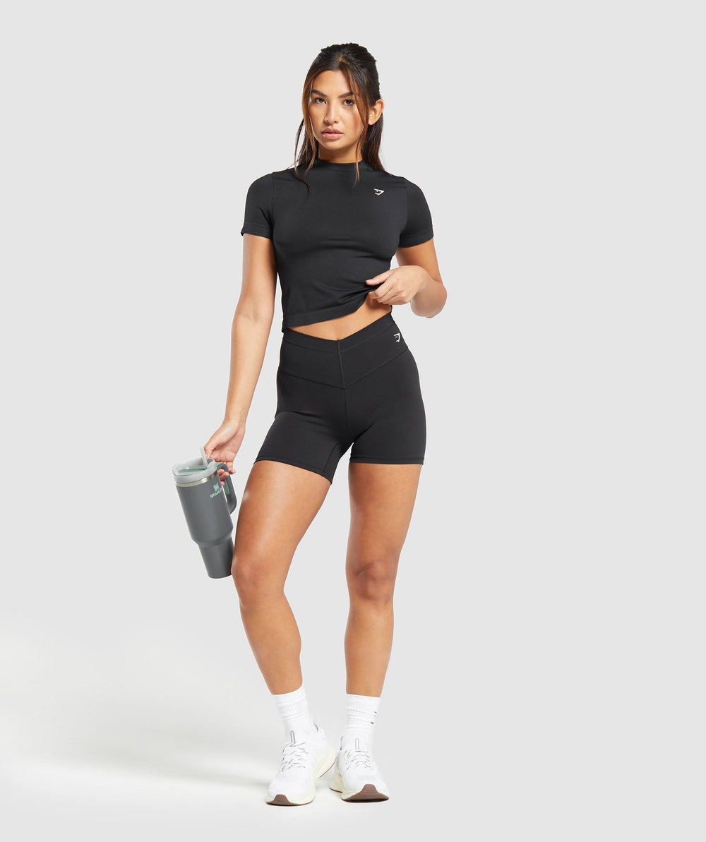 Everyday Seamless Tight Fit Tee - Black