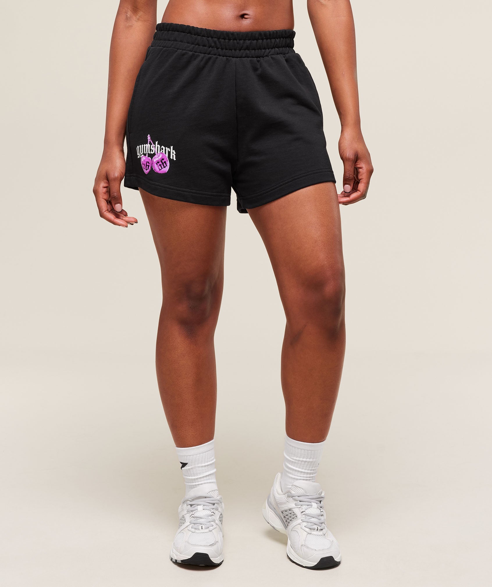 Cherry Graphic Short - Black