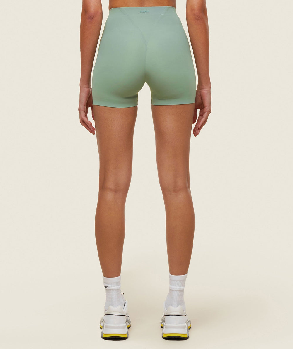everywear Active Cycling Shorts - Dollar Green