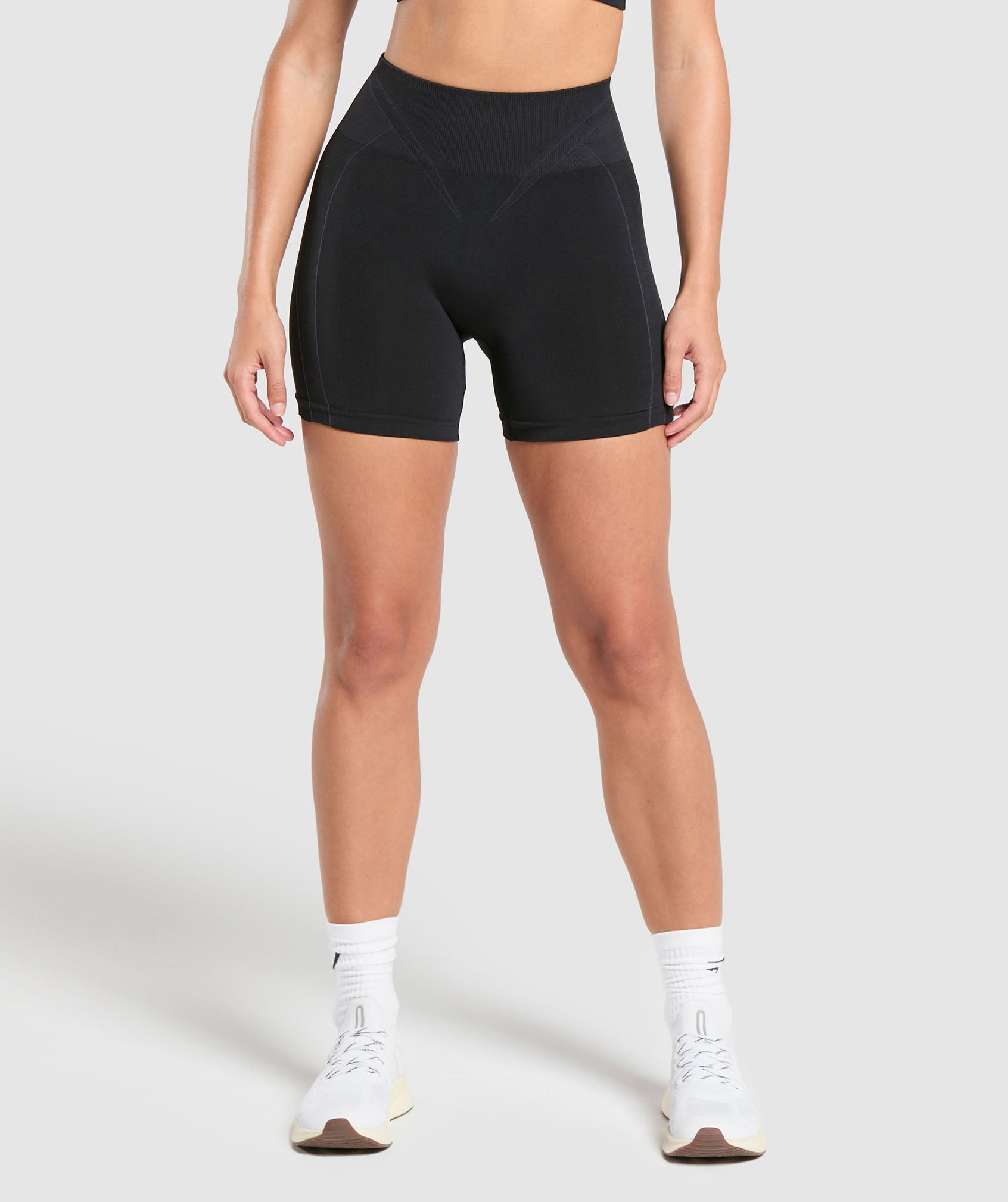 Apex Contrast Shorts - Black/Brushed Grey