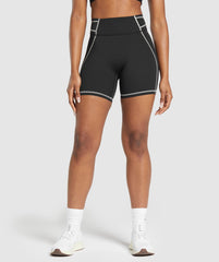 Stitch Feature Shorts - Black