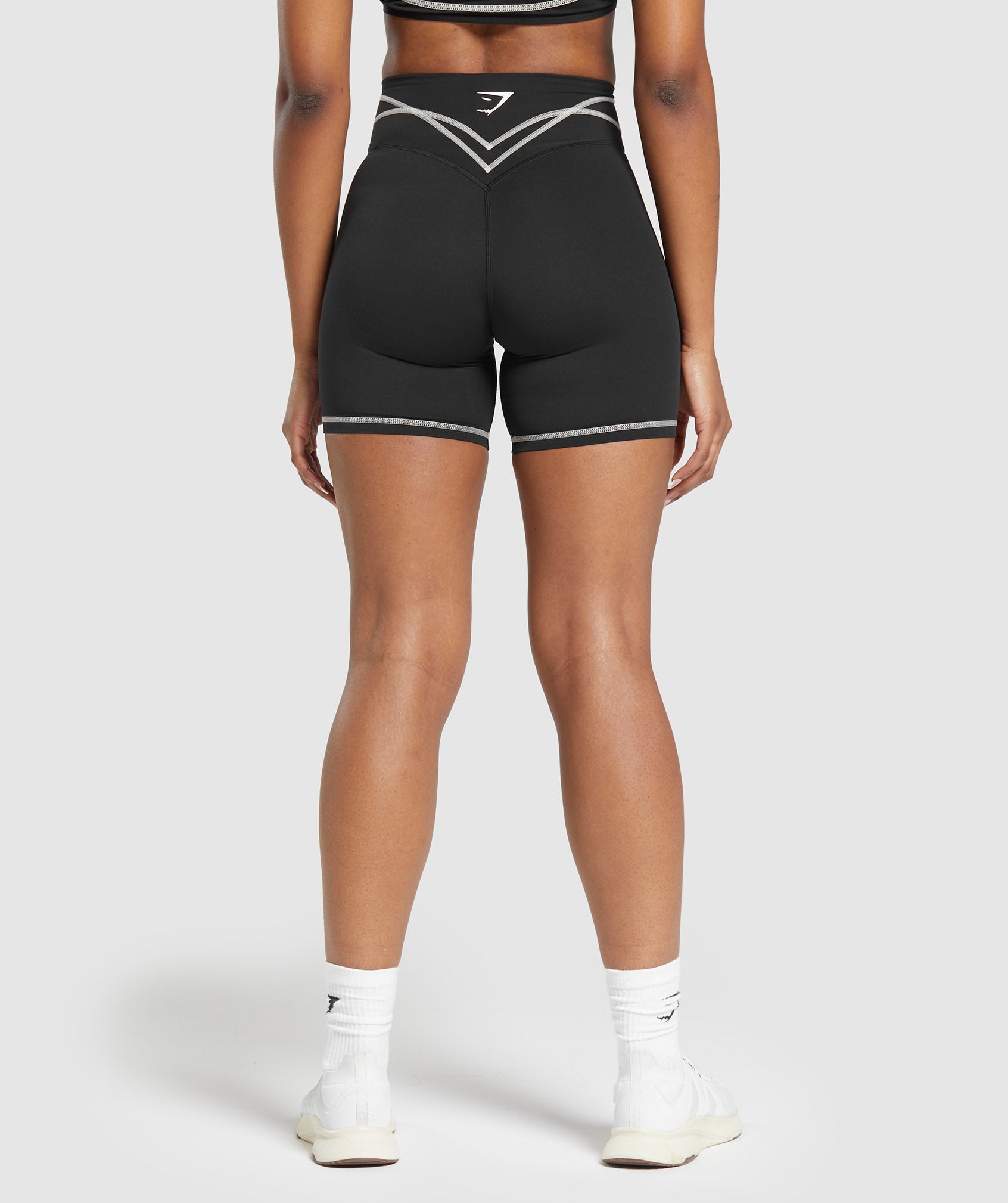 Stitch Feature Shorts - Black